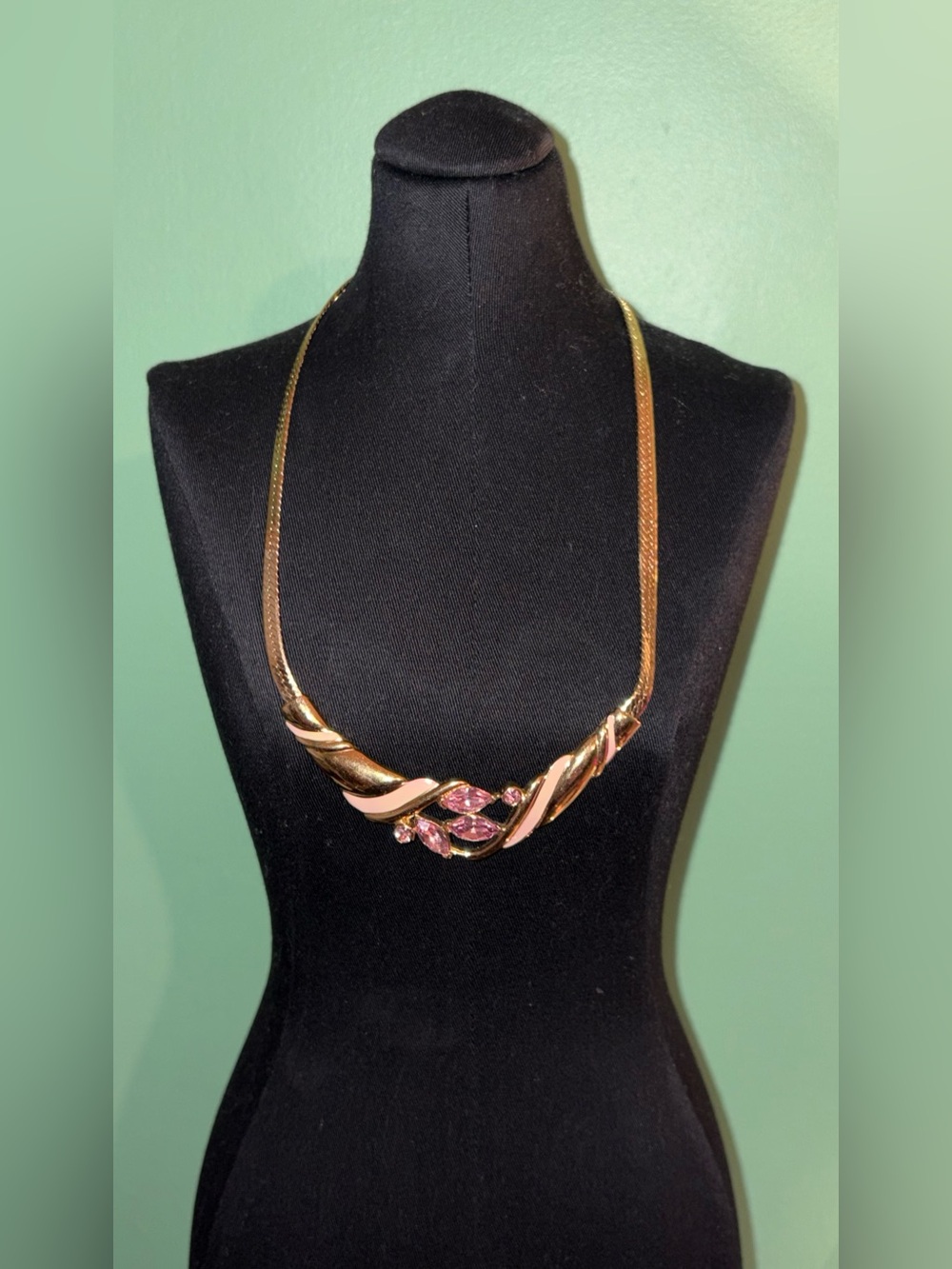 Vintage Trifari Gold-Tone Pink Rhinestone Necklace and Earrings Set - Picture 3 of 15